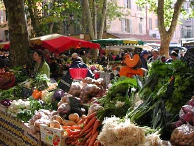 L'approfondissement du march commun : le march unique